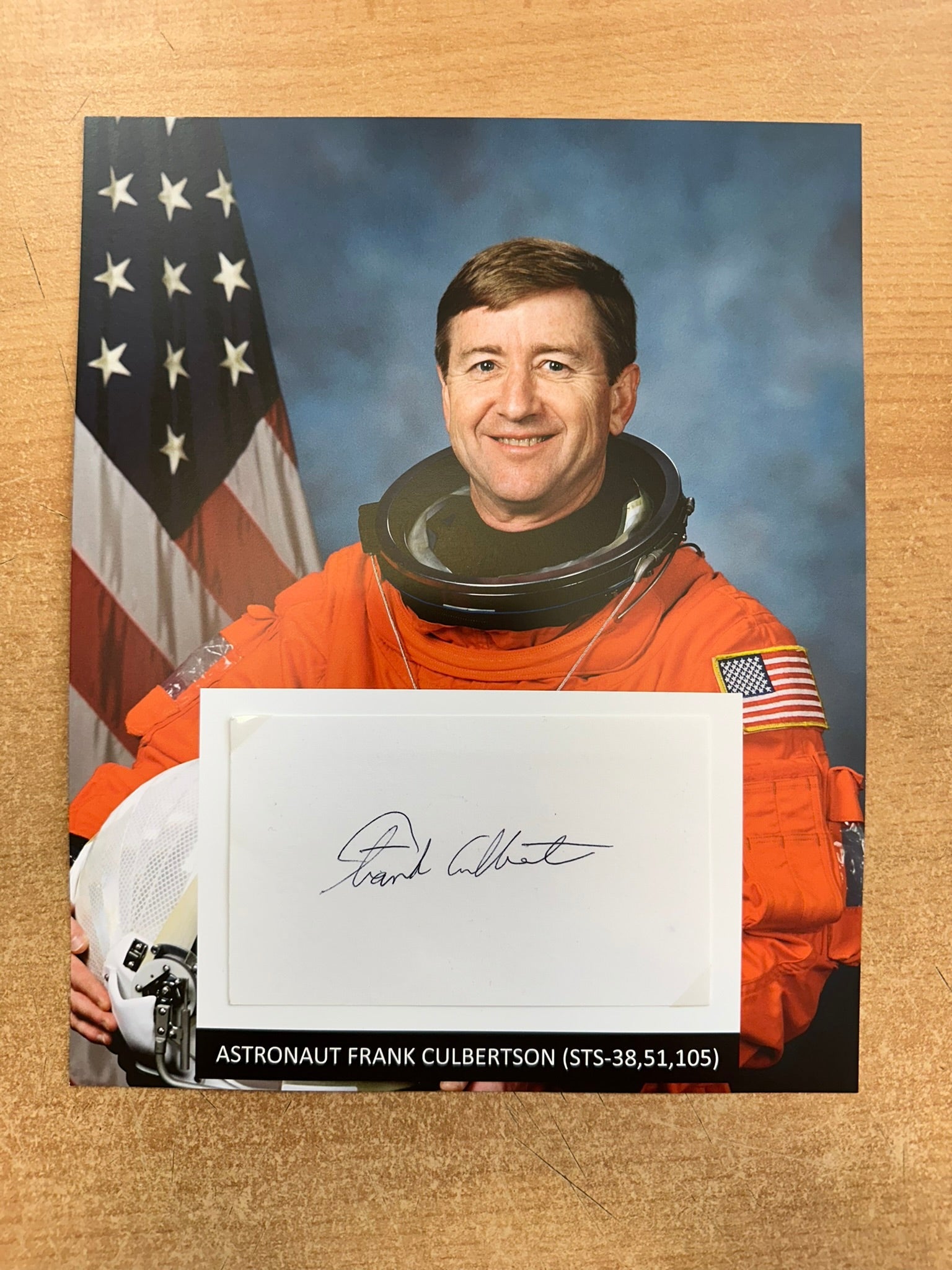 Astronaut Frank Culbertson hand-signed 5x3'' index card on 8x10'' presentation