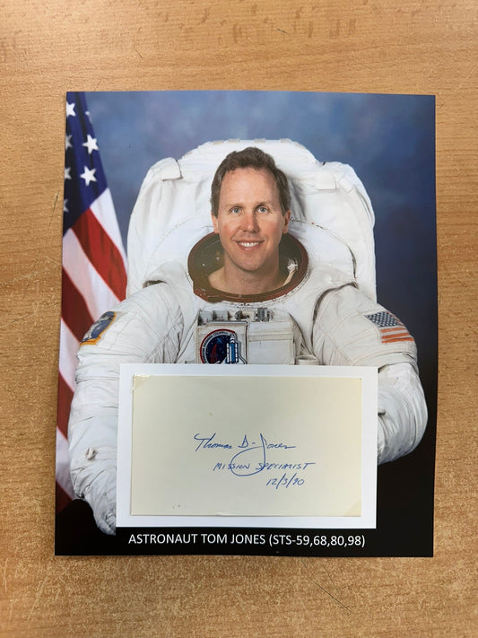 Astronaut Tom Jones hand-signed 5x3'' index card on 8x10'' presentation