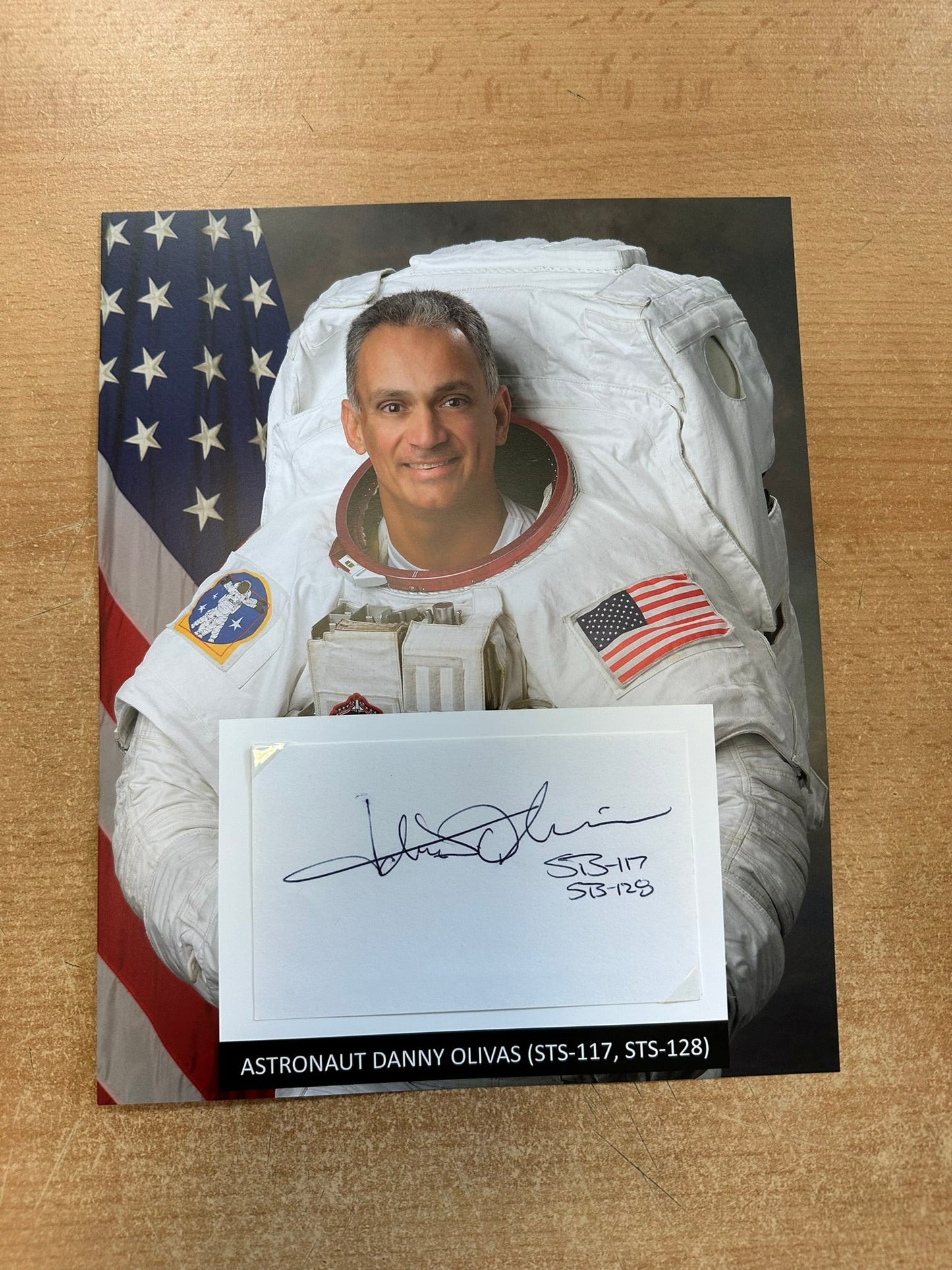 Astronaut Danny Olivas hand-signed 5x3'' index card on 8x10'' presentation