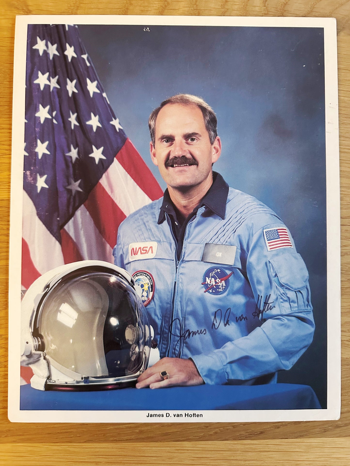 Astronaut James van Hoften autopen-signed 8x10'' portrait